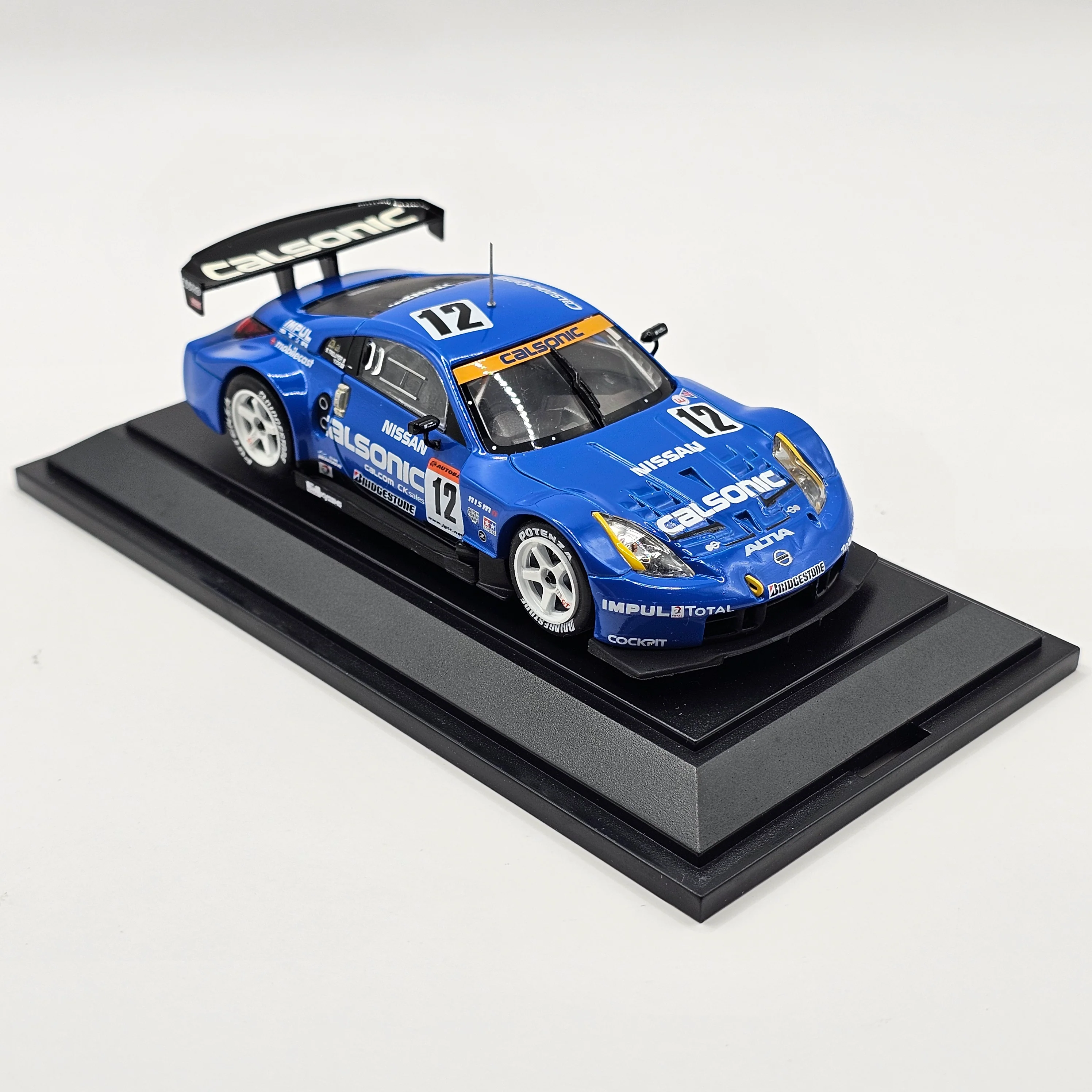 EBBRO Nissan Z No. 12 Calsonic Impul Late Version Super GT GT500 2004 1/43 Scale - Image 4