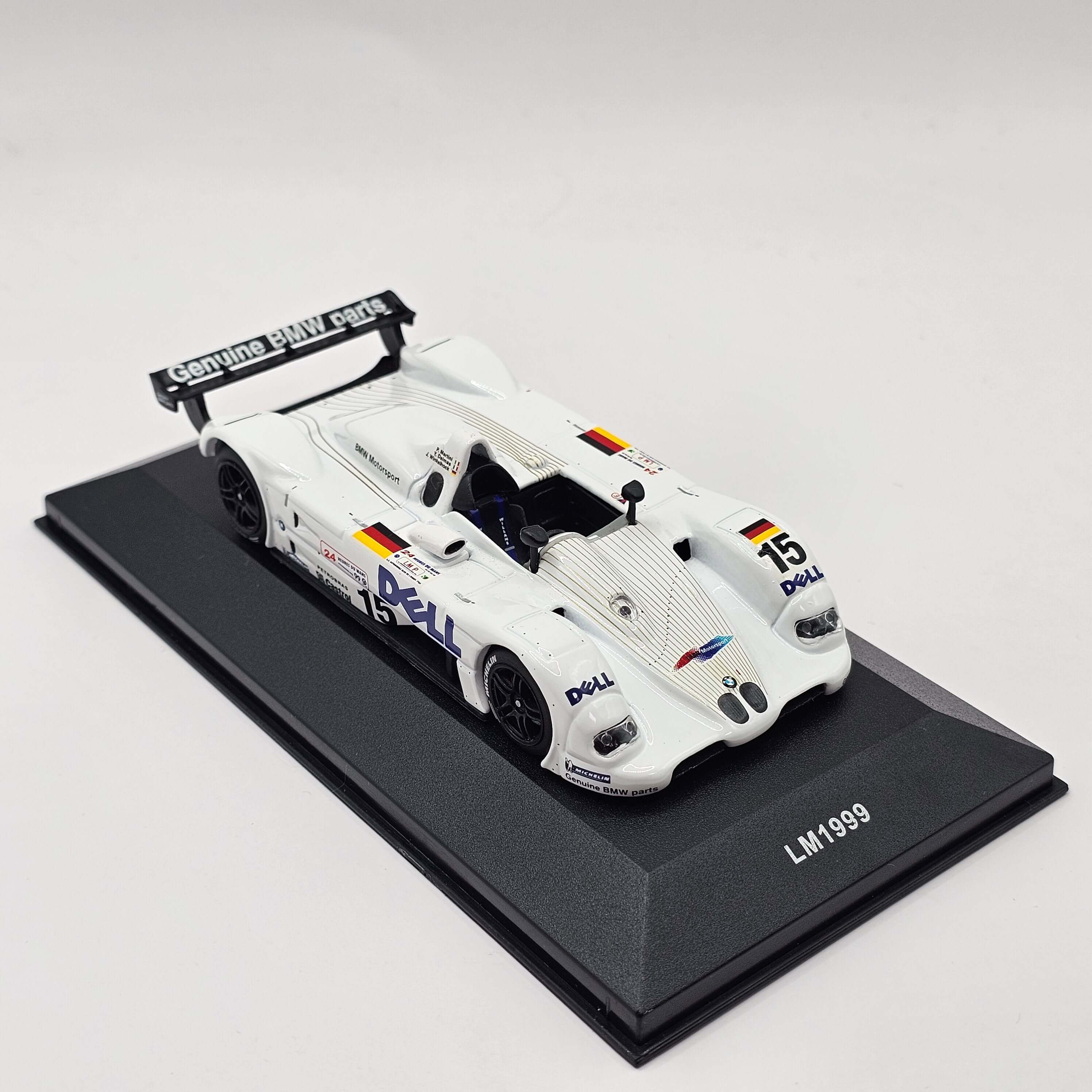 IXO BMW V12 LMR #15 Le Mans Winner 1999 1/43 Scale LM1999 - Image 4