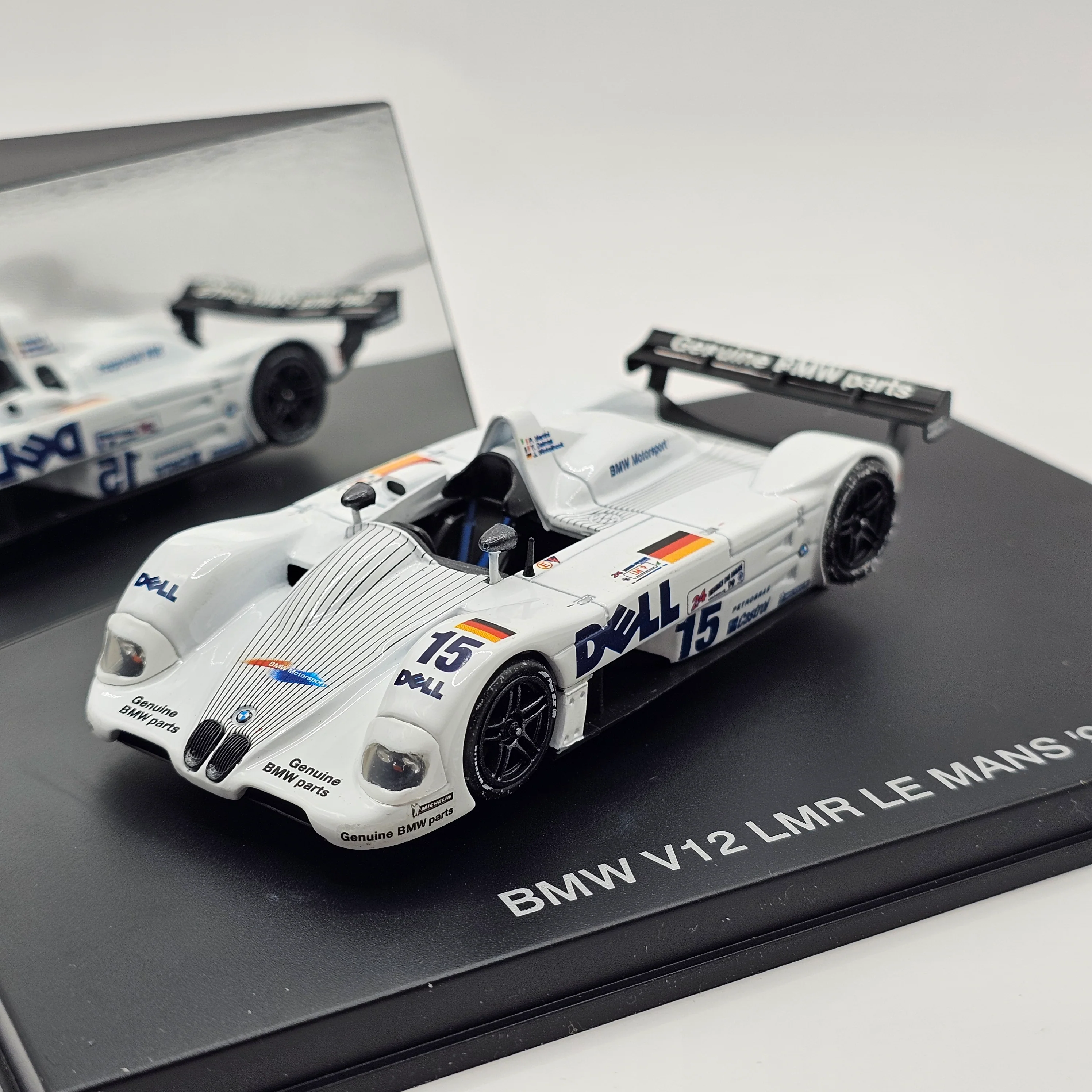 Revell Premium BMW V12 LMR #15 Le Mans 1999 Winner 1/43 Scale - Image 3