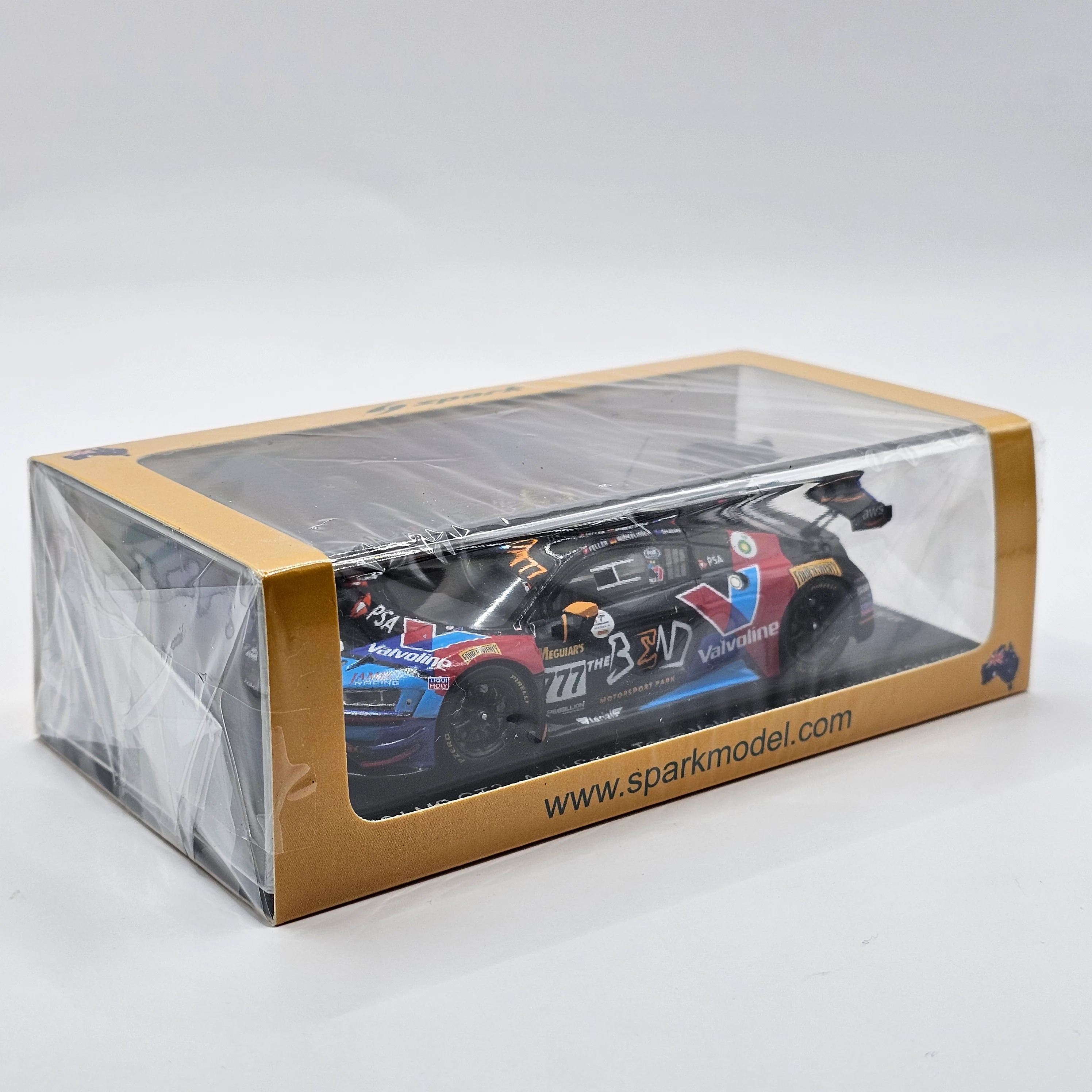 Spark Audi R8 LMS GT3 #777 Audi Sport Team Valvoline 12Hrs Bathurst 2022 1/43 Scale - Image 3