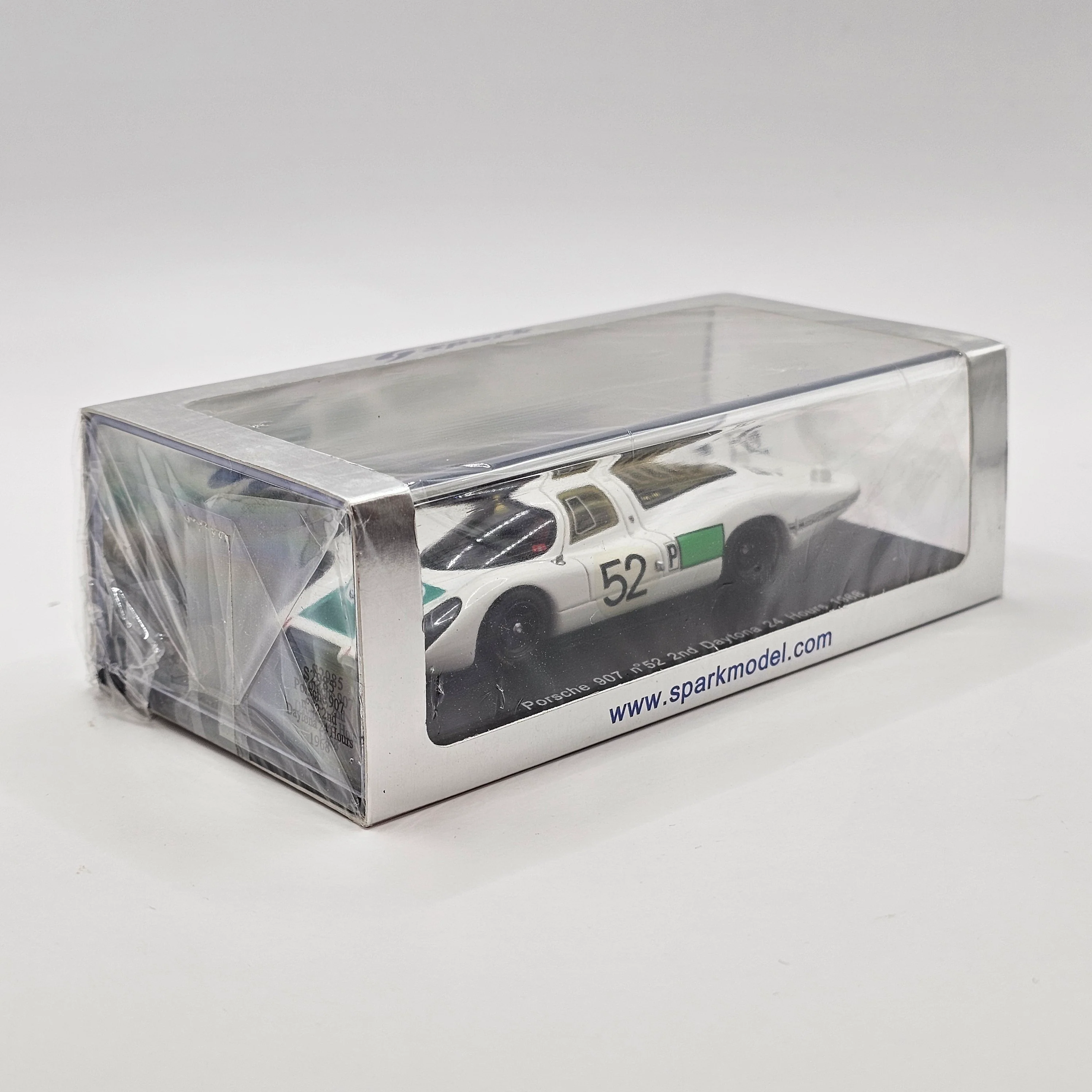 Spark Porsche 907 #52 Porsche System 2nd Daytona 24Hrs 1968 1/43 Scale S2985 - Image 3
