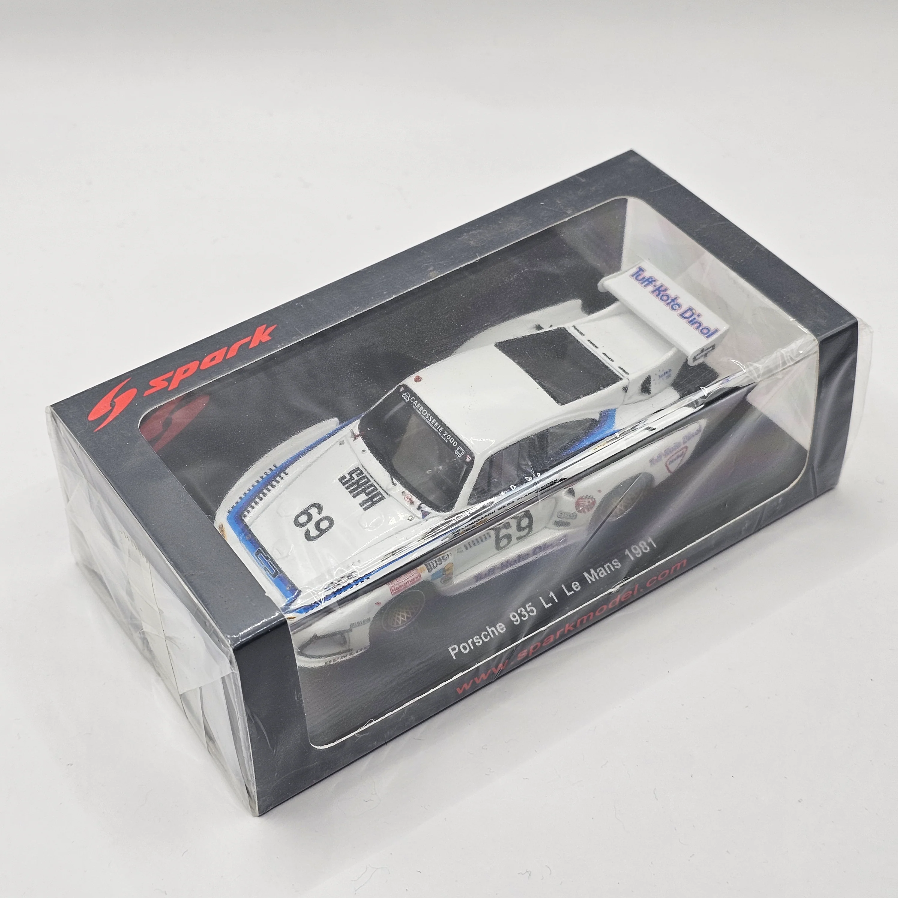 Spark Porsche 935 L1 N.69 24H Le Mans 1981 1/43 Scale - Image 3